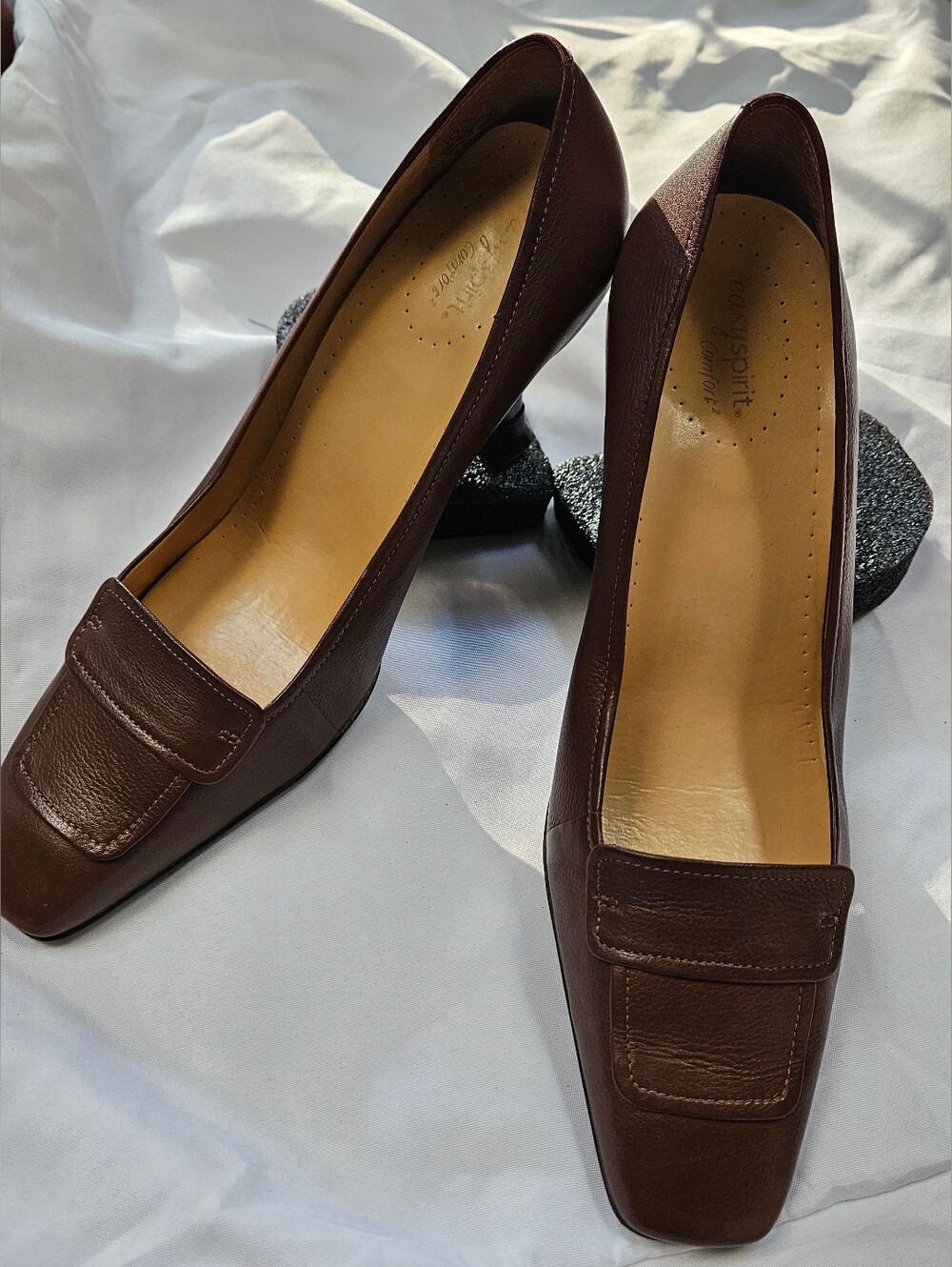 Easy Spirit COMFORT 2 Brown Leather Square-Toe Mid Heel Pumps